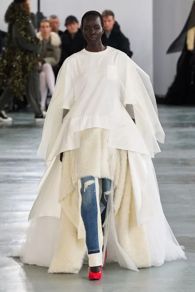 Look 34